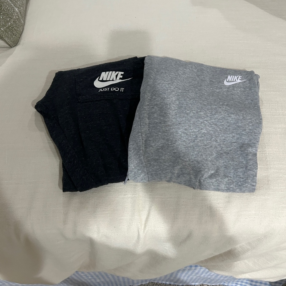 Set of 2 Nike Women's Black and Gray Joggers